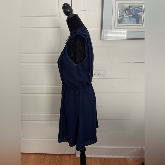 Greylin mini sleeveless dress size medium, navy blue fully lined,Like New preppy - Picture 2 of 7